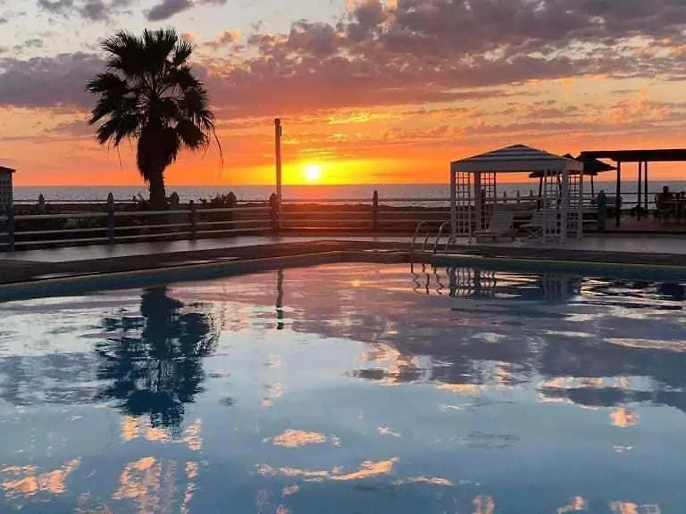 Vila Paradise Sea & Swimming Pool View Beirona