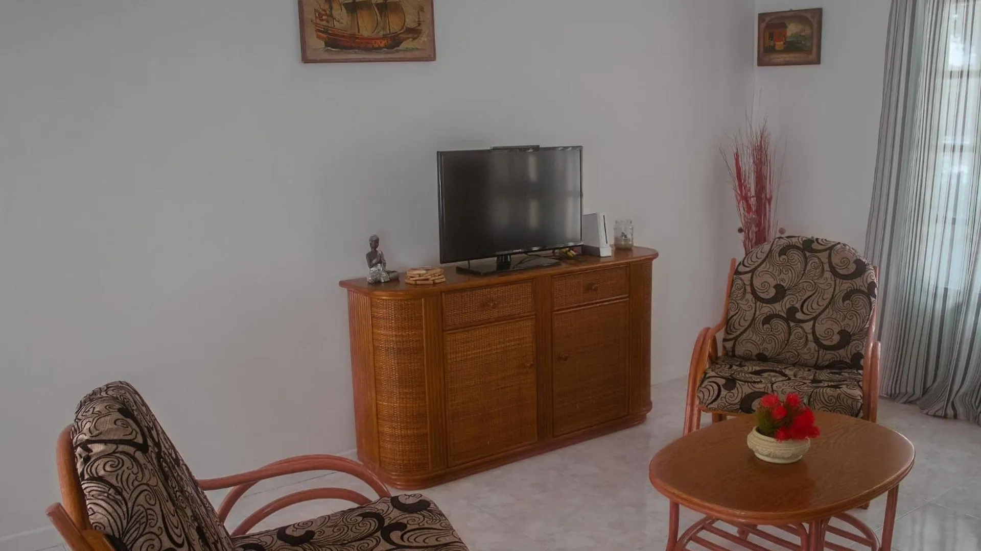 Vila Paradise Sea & Swimming Pool View Beirona Holiday home